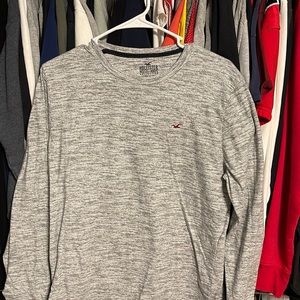 mens medium grey long sleeve hollister.